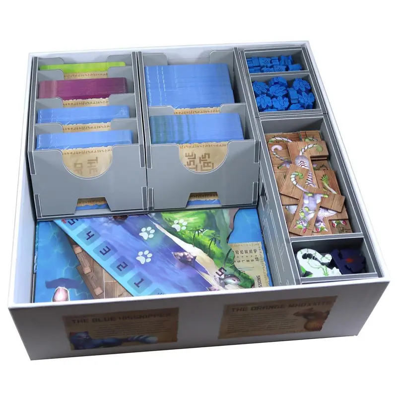 Folded Space: The Isle of Cats box organizer