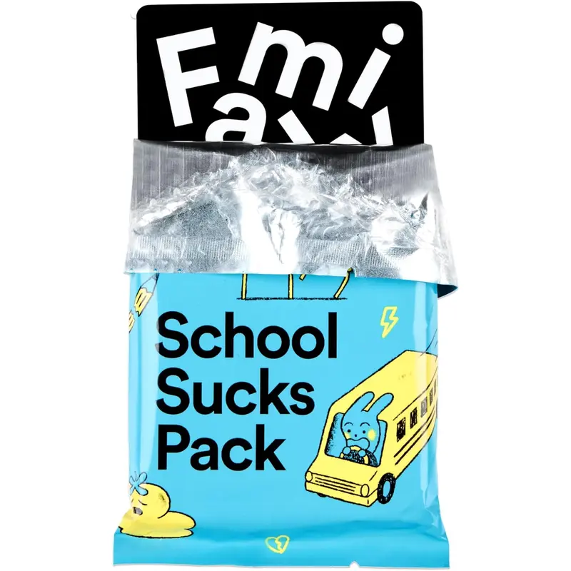 CARDS AGAINST HUMANITY: FAMILY SCHOOL SUCKS PACK