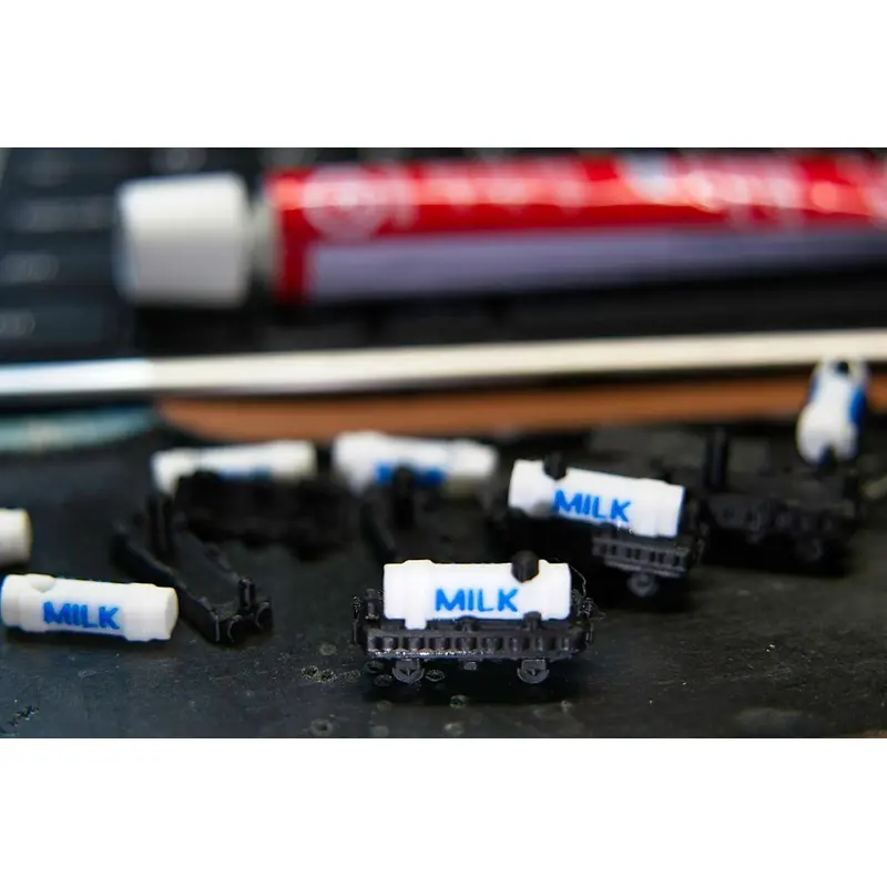 Ticket to Ride: Deluxe Train Set - Milk Tankers