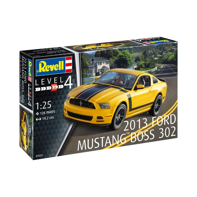 REVELL 2013 Ford Mustang Boss 302 1:25