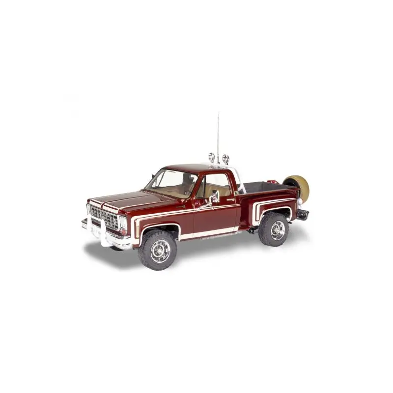 1976 Chevy Sport Stepside Pickup 4X4 Scale: 1/24