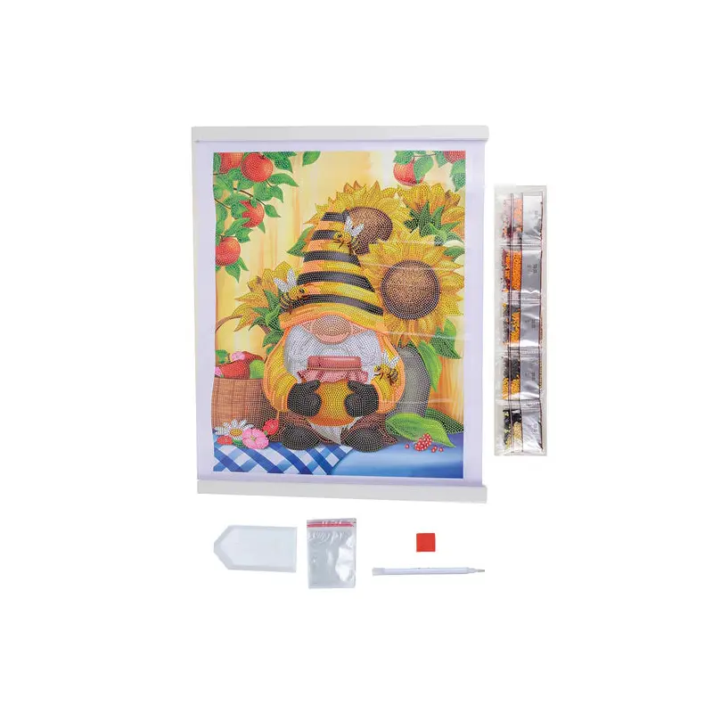 CAS-17L: Crystal Art 35x45cm Scroll Kit - Busy Bee Gnome