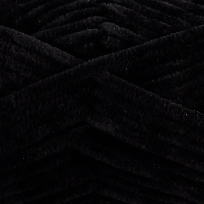 UNIVERSAL Bella Chenille #1781 Yarn - 100g - Super Bulky Weight 6 - 120m (131yds) - Black