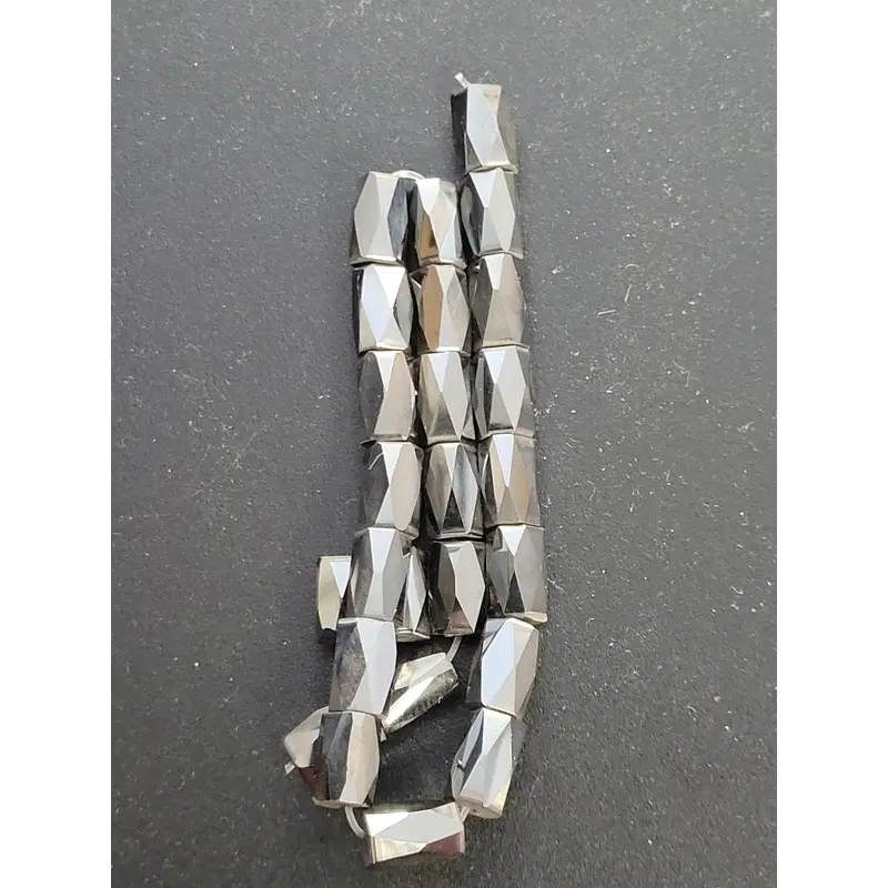 Magnetic Hexagon D/Cut 8in Strand Hematite