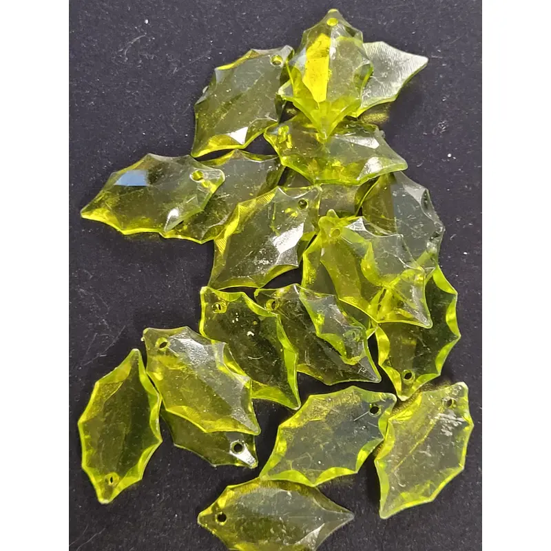 Glass Fancy Leaf Pendant Green